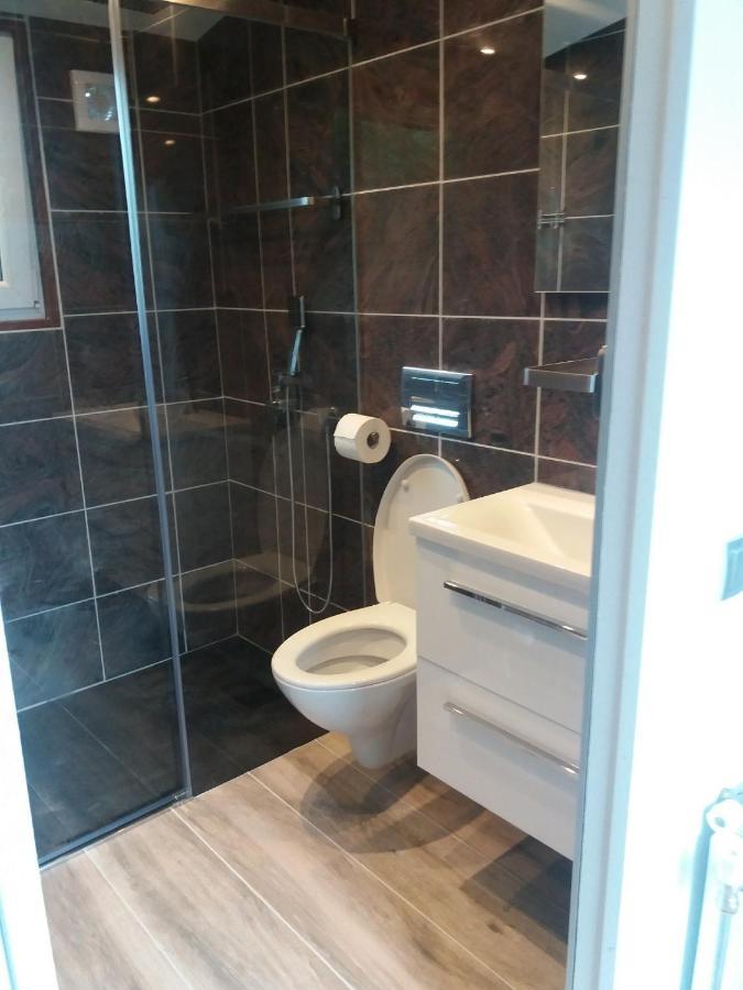 Luxe Bungalow Op Rustig Vakantiepark. Dronrijp Εξωτερικό φωτογραφία
